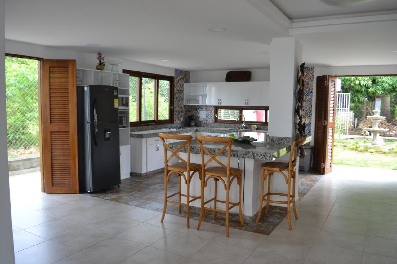 Coveñas Condominio Atlantis מראה חיצוני תמונה